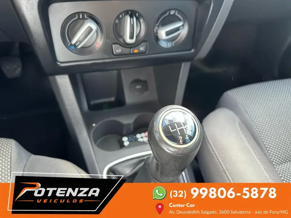 Volkswagen Fox 1.0 MI Total Flex 8V 5P 2011 — foto 14