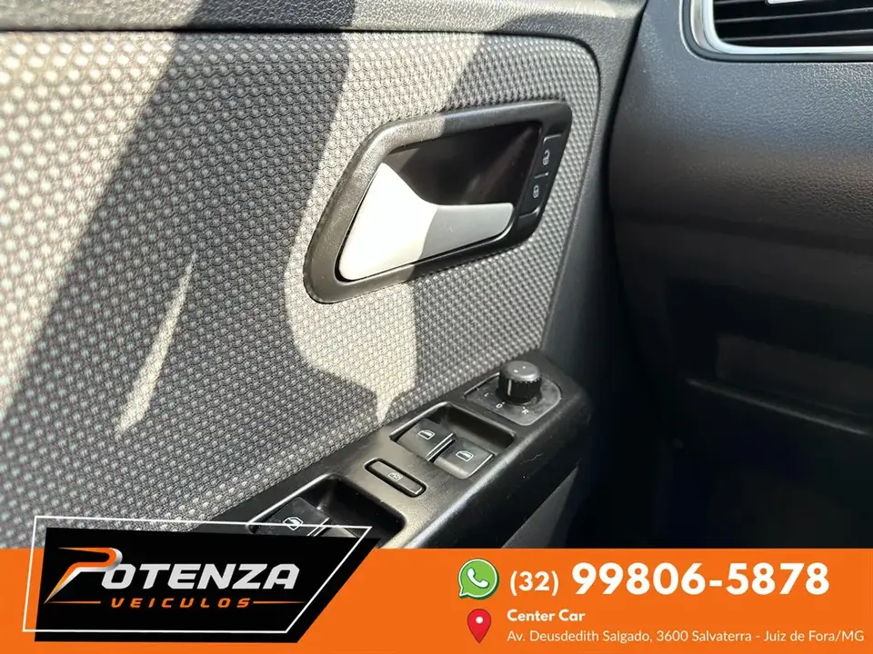 Volkswagen Fox 1.0 MI Total Flex 8V 5P 2011 — foto 16