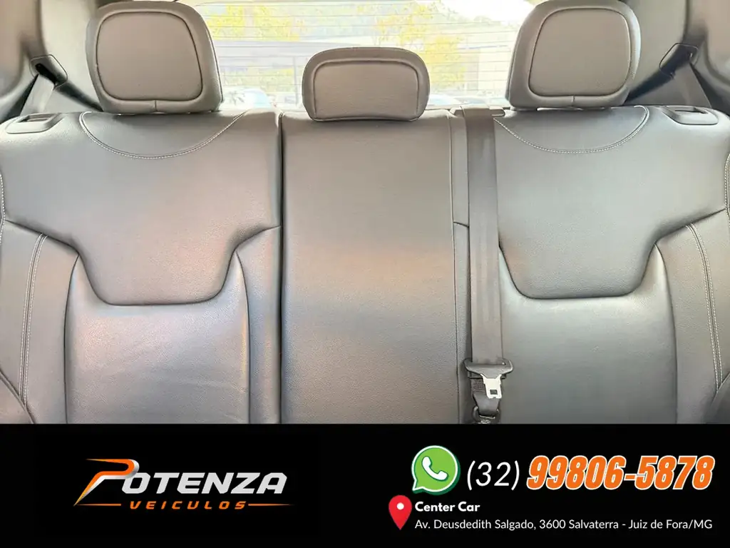Jeep Renegade Long. T270 1.3 TB 4X2 Flex Aut. 2022 — foto 13
